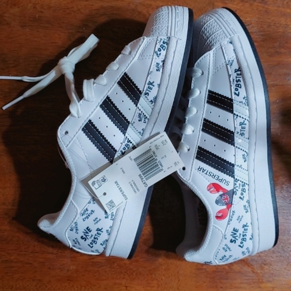 Adidas Save the Lobster 🦞 - Picture 5 of 13